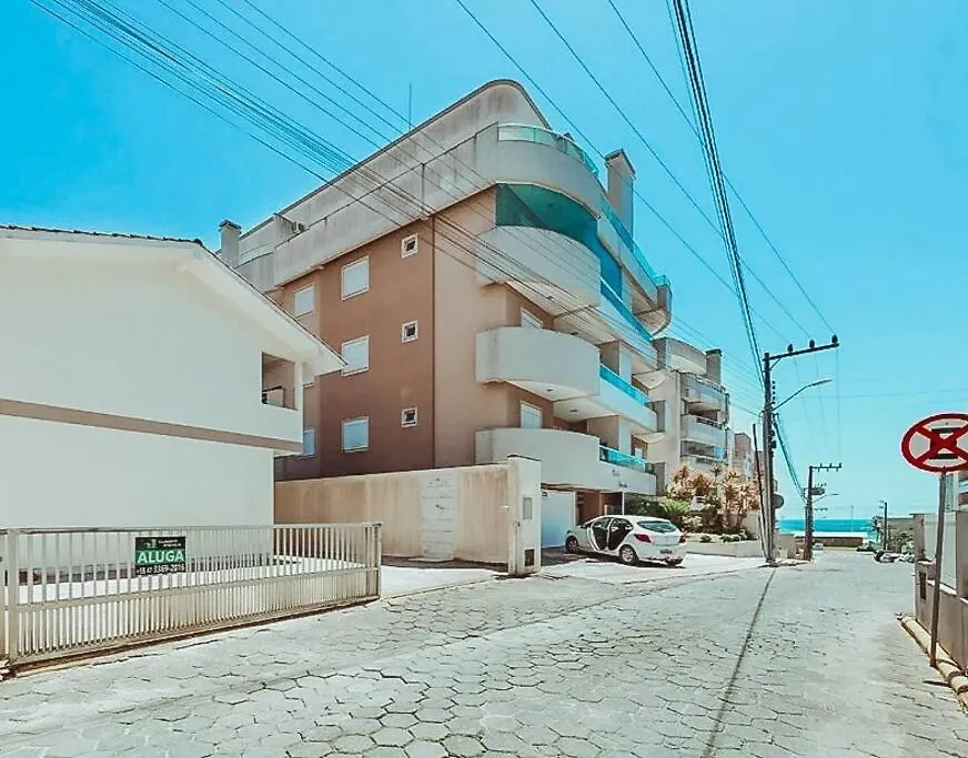 Sobrado A 100 Metros Do Mar Villa Bombinhas